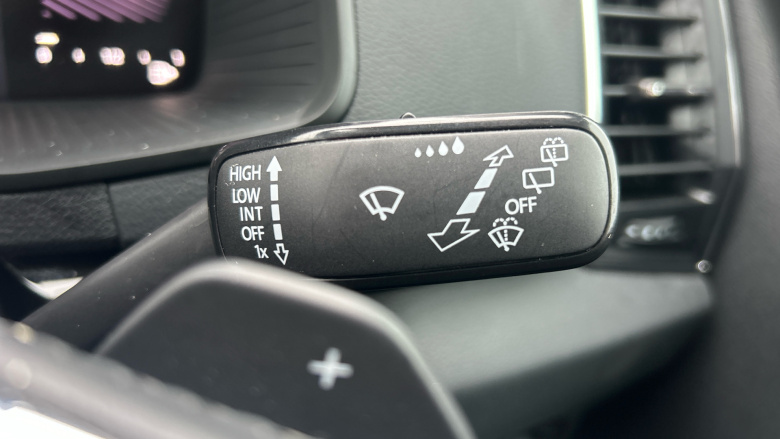 Skoda Karoq 1.5 TSI SE L 5dr DSG Petrol Estate